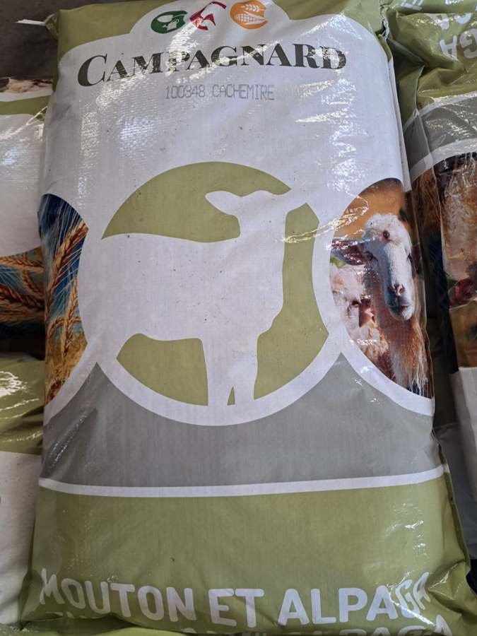 Sac de moulée Campagnard Cachemire pour moutons et alpagas